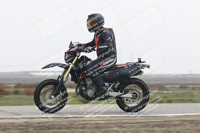 media/Nov-30-2025-TrackDaz (Sun) [[d8b22663df]]/B Group/Session 5 (Wheelie Bump)/